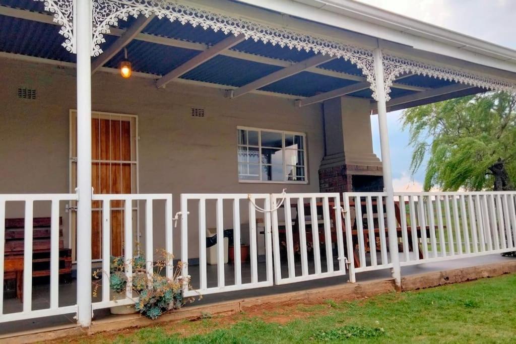 Meshlynn Farm Cottage Thendele Luaran gambar